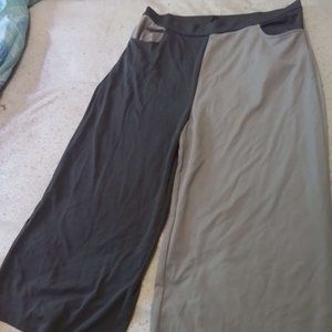 4XL Shein Wide Leg Pants, two tone with gray and white, like new without tags.